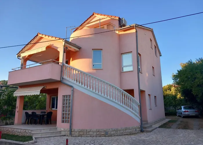 Gemuetliche Mit Terrasse By Interhome Apartamento *