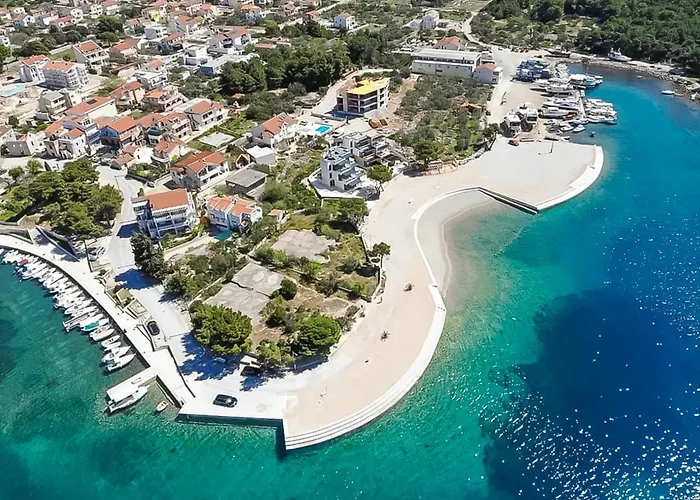 Gemuetliche Mit Terrasse By Interhome * Tribalj